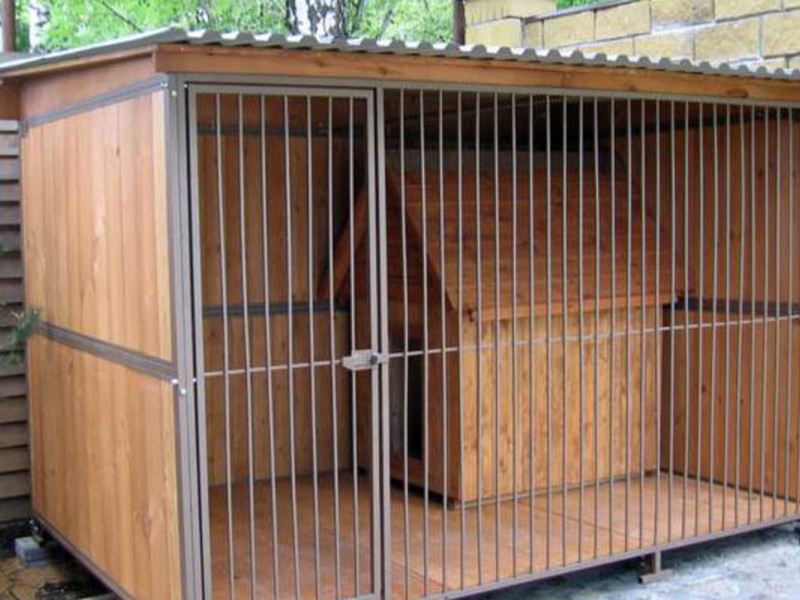 ריצת כלבים DIY כיצד להרכיב מבנה מתחם