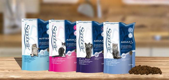 מזון לחתולים סנאבלה עם מגוון תרכובות