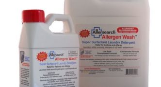 שני מיכלים של שטיפת אלרגנים