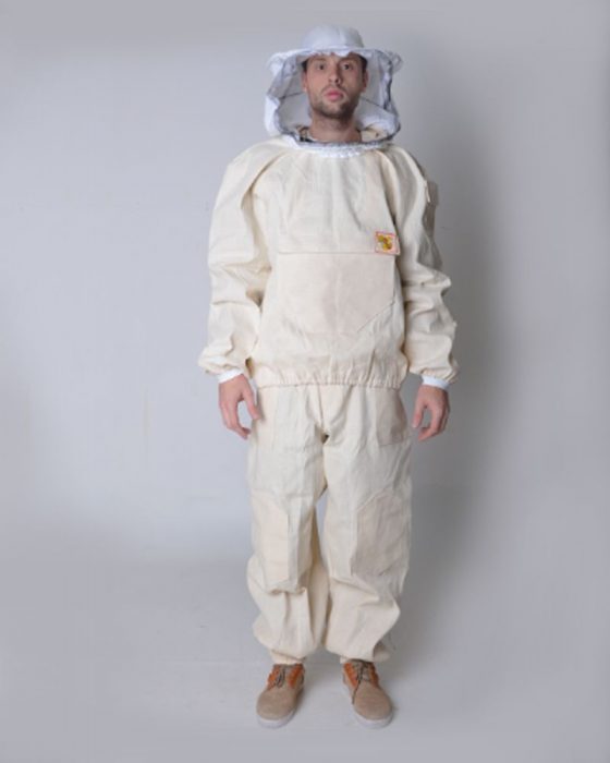 גבר בתחפושת של דבוראי