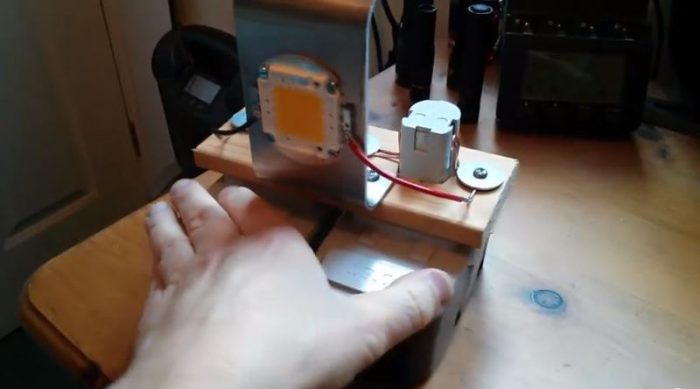 מלכודת חשמלית ביתית לג'וקים