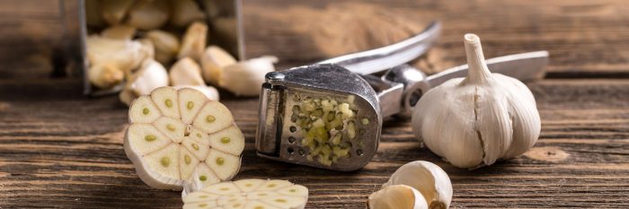 שום ומכבש שום