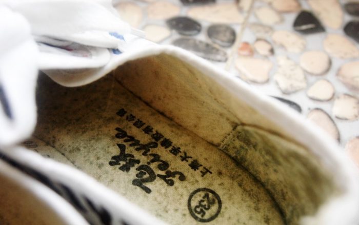 עובש על נעליים