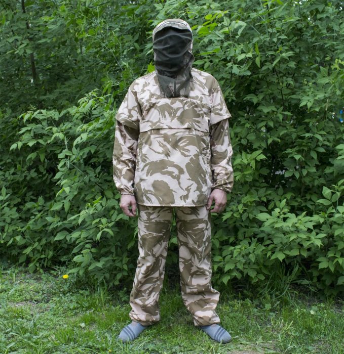 חליפה נגד קרציות