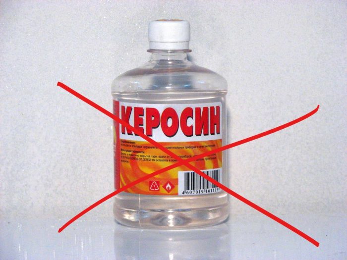 בקבוק נפט עם סמל מחוק