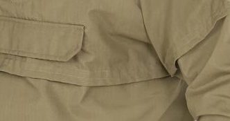 תפרים וכיסים על החזה