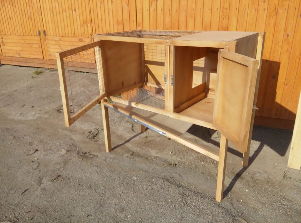 כלוב עץ לארנבים